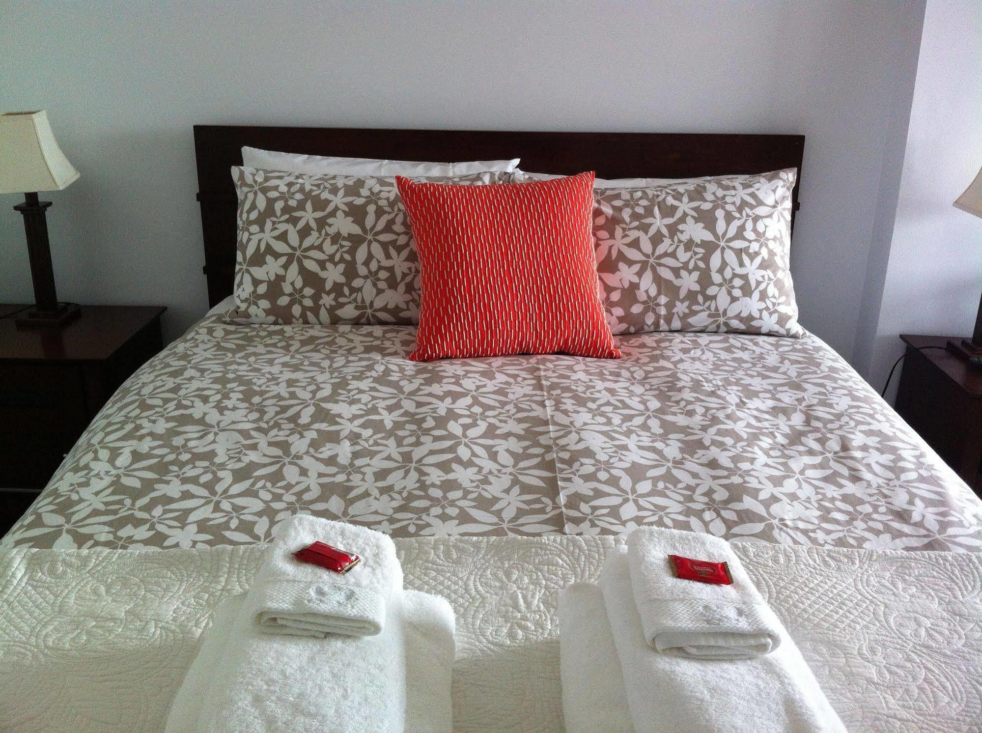 Corinella On The Esplanade Bed & Breakfast ภายนอก รูปภาพ